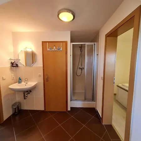 Boddenhus Apartment *